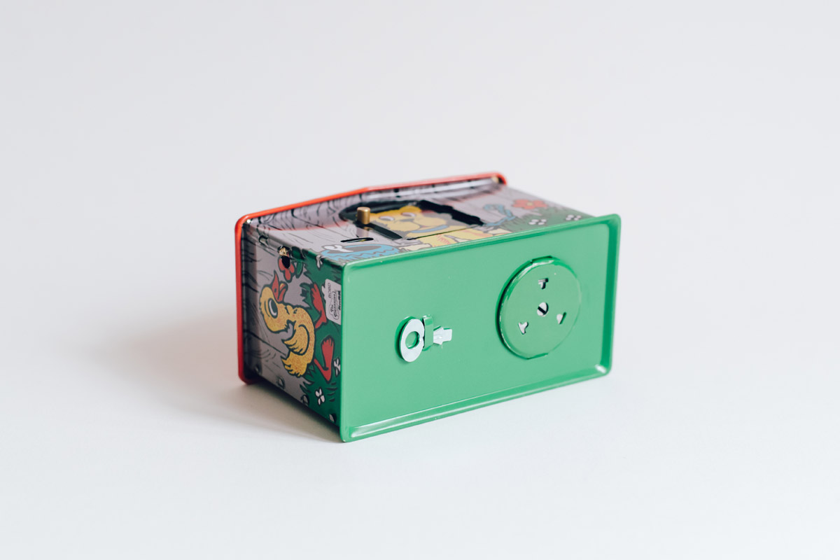 鐵皮玩具 Tin Toy