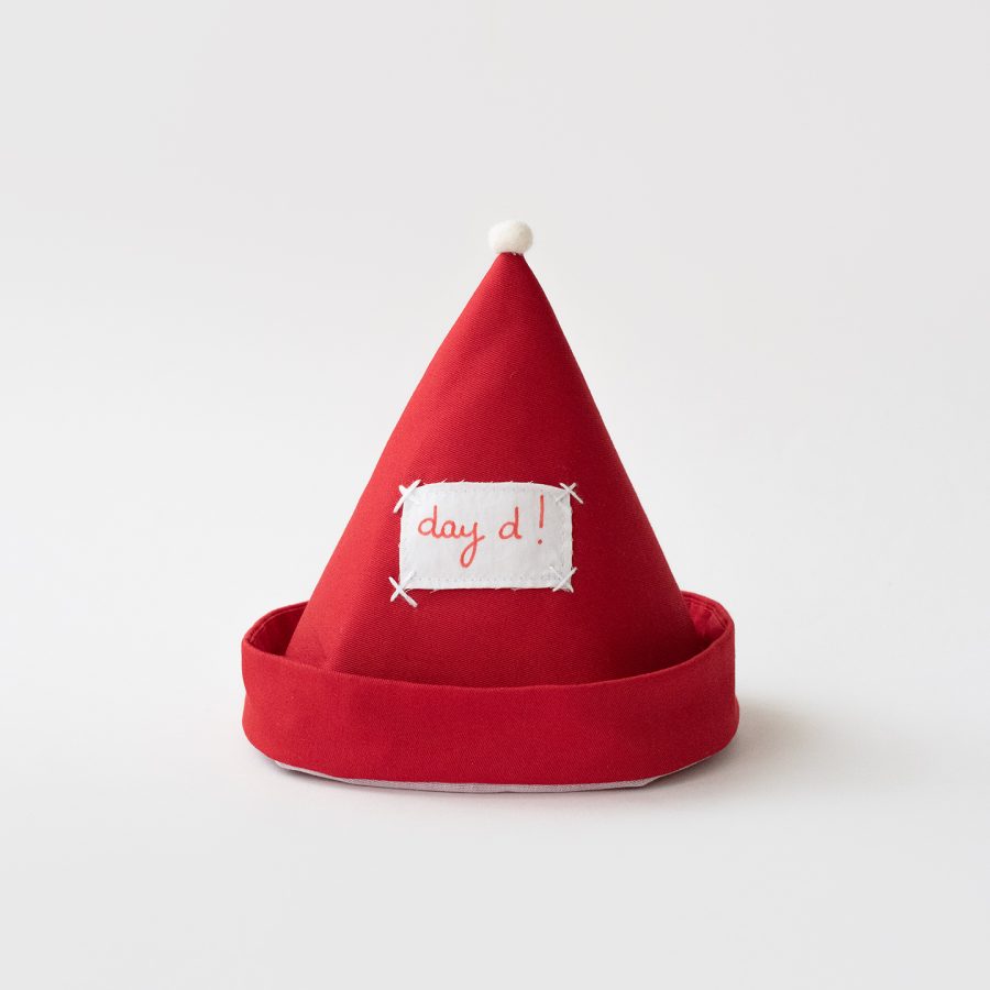 POMPON CUCU Red Cone Hat